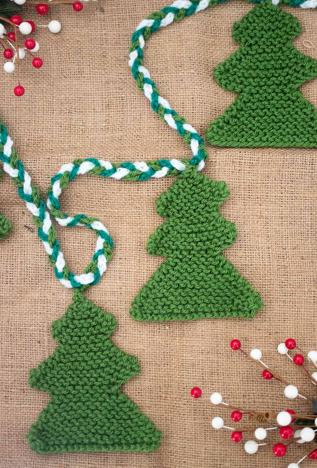Christmas Tree Garland Knitting Pattern -
