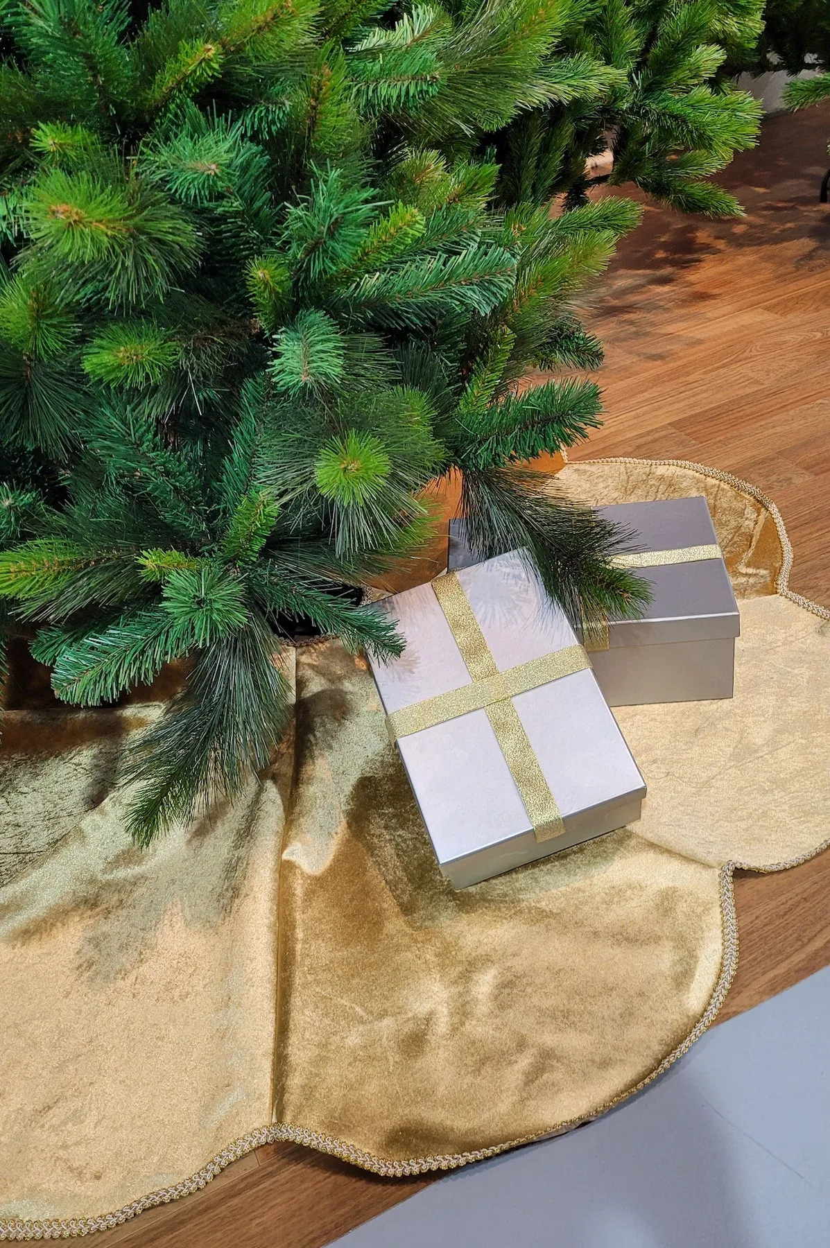 Christmas Tree Skirt Gold – Artificial Xmas Tree Warehouse