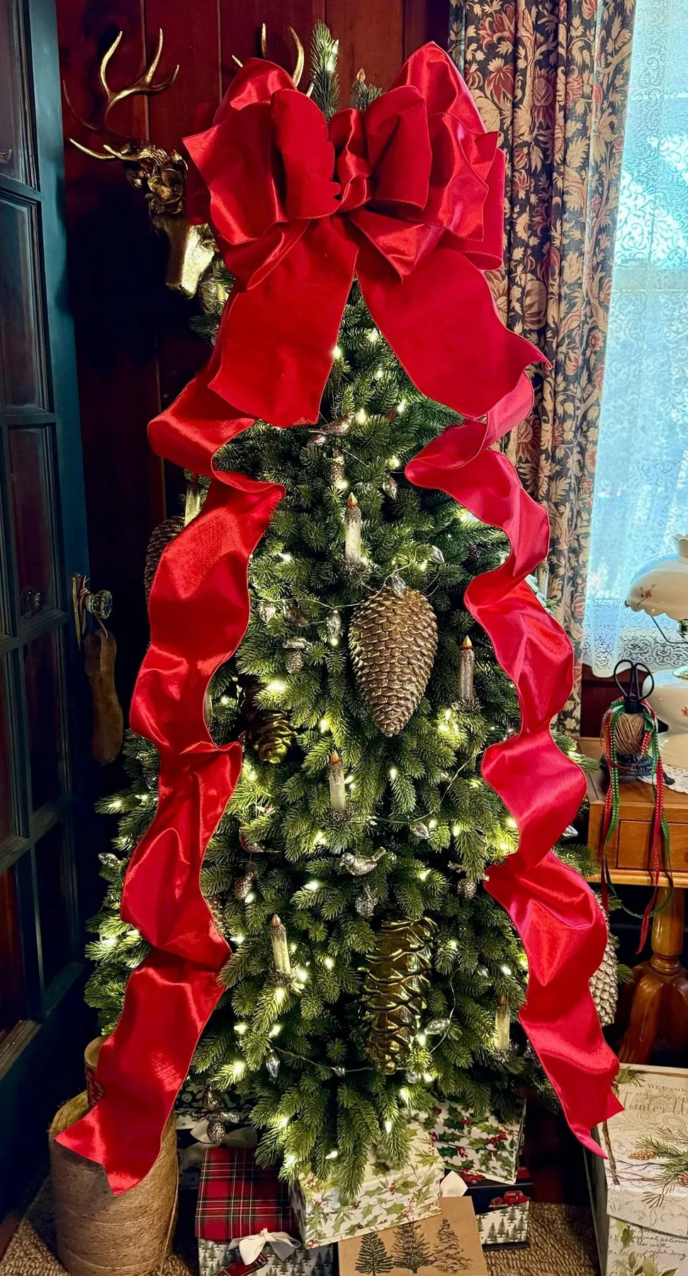 Christmas Tree Topper Bows - Crested Perch