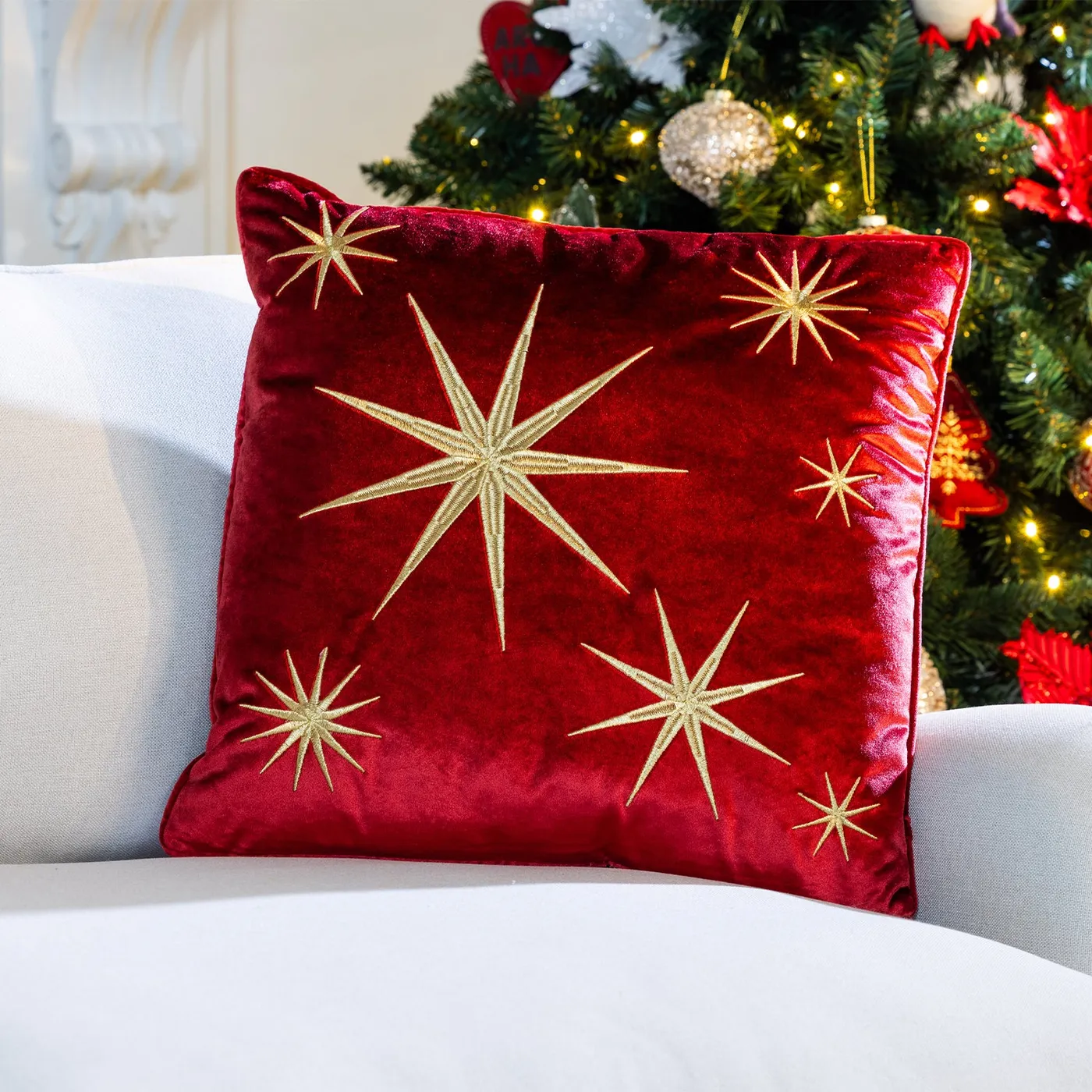 Christmas Wishes Christmas Gold Star Cushion | Bed Bath & Beyond NZ