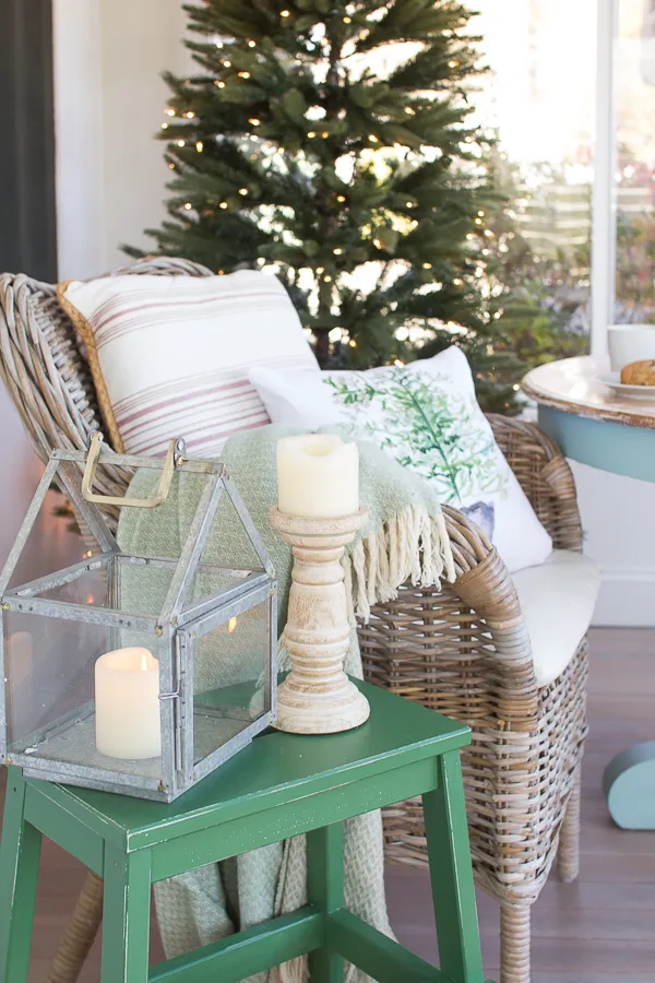 Coastal Christmas in the Sunroom - Finding Silver Pennies