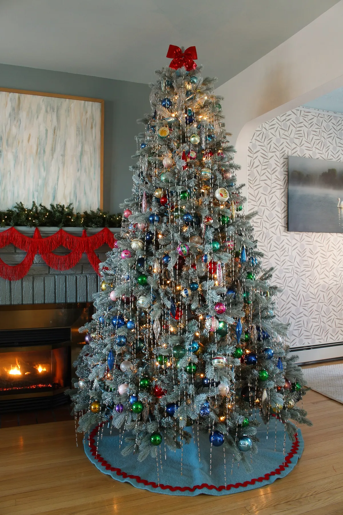 Collecting Vintage Ornaments | Dans le Lakehouse