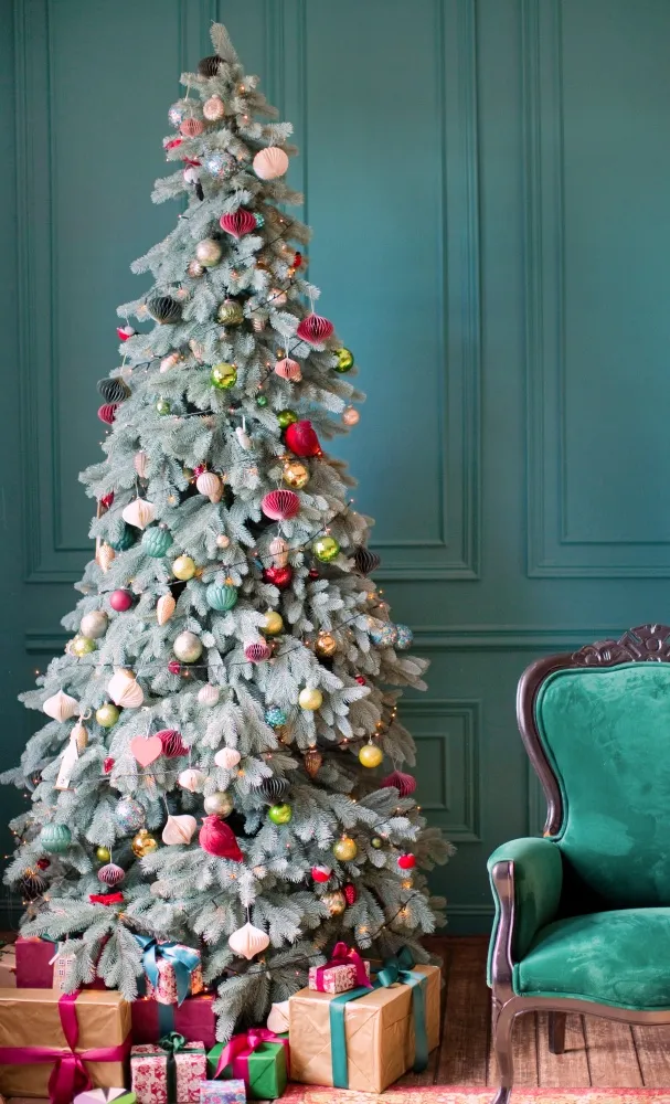 Collection of Christmas Trees and the History of This Holiday Staple - Town & Country Living