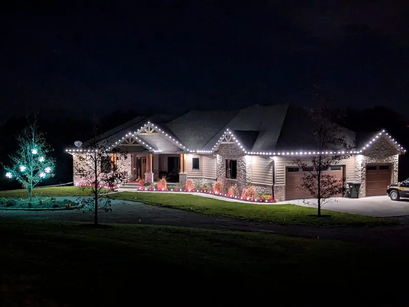 Commercial Christmas Lighting Omaha NE | Midwest Elves