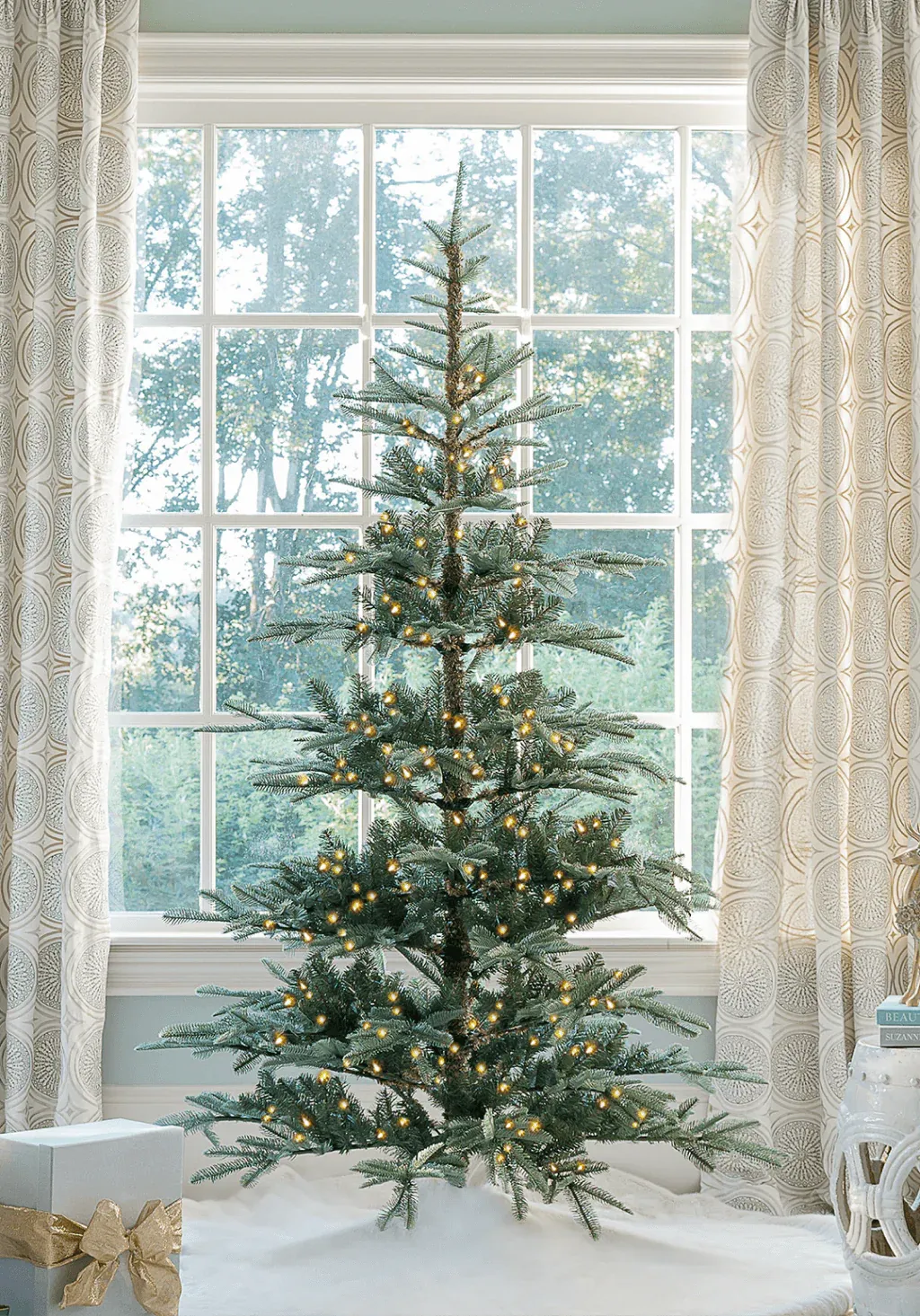 Complete Guide To Artificial Christmas Trees - shabbyfufu.com