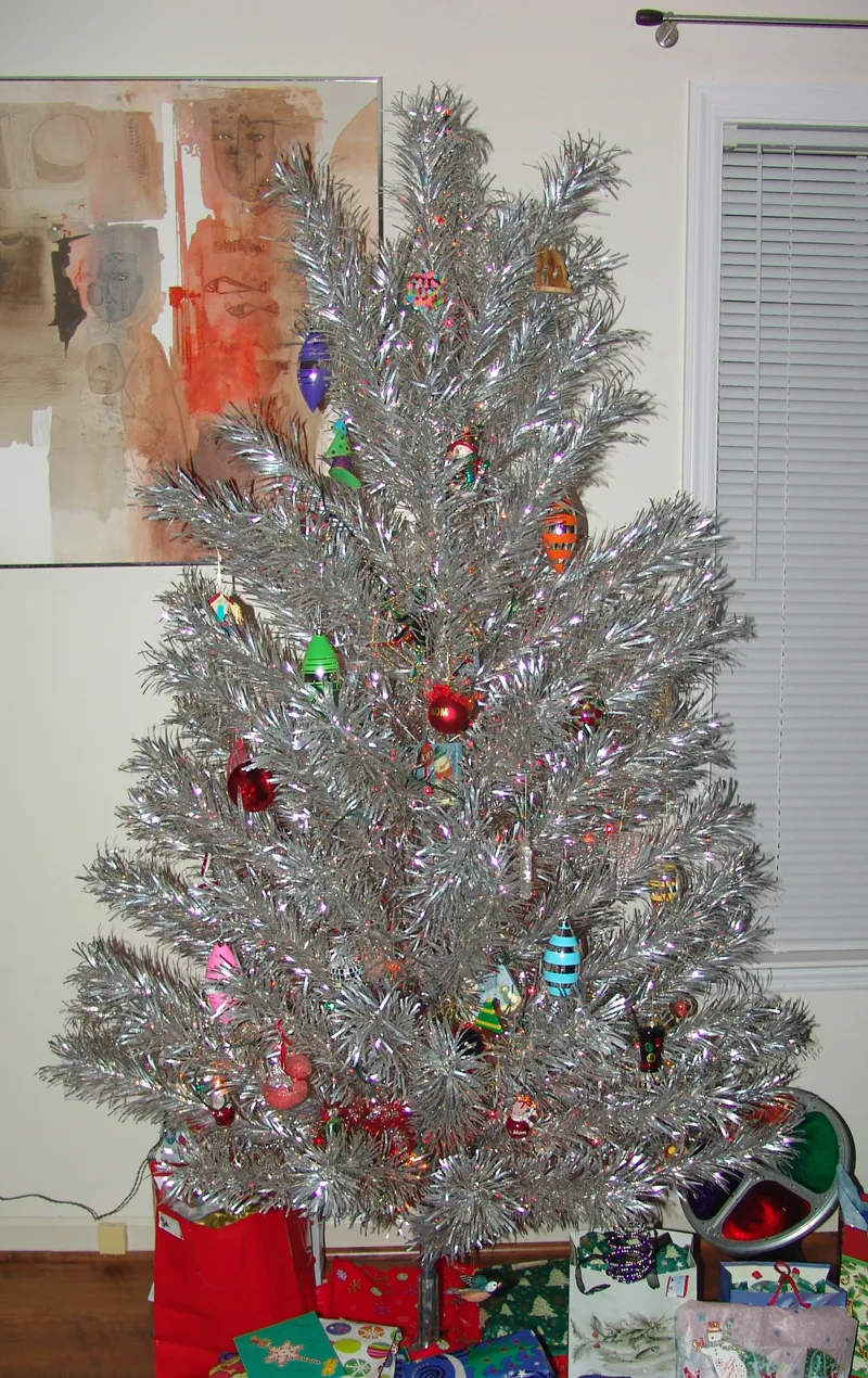 Cool Stuff Art Gallery: 50s Christmas tree Happy New year