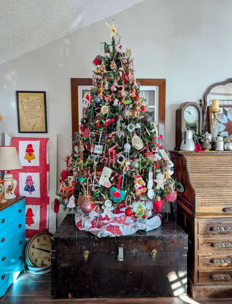 Country Cottage Christmas Tour… at Comfy Lane Cottage – Comfy Lane Cottage
