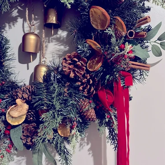 Country Farmhouse WinterBerry Wreath Stunning Bell Southern Charm Natur…
