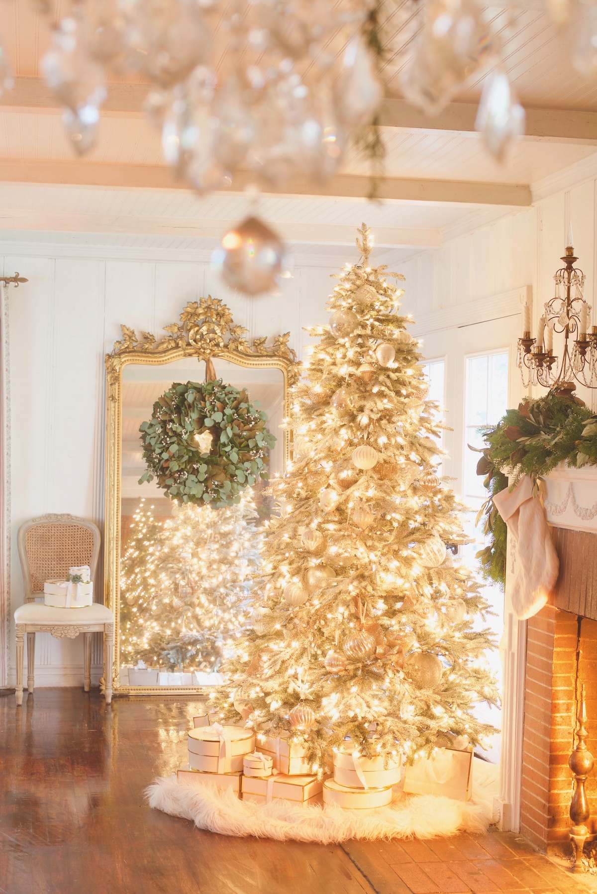 Courtney Allison's French Country Christmas - Flower Magazine