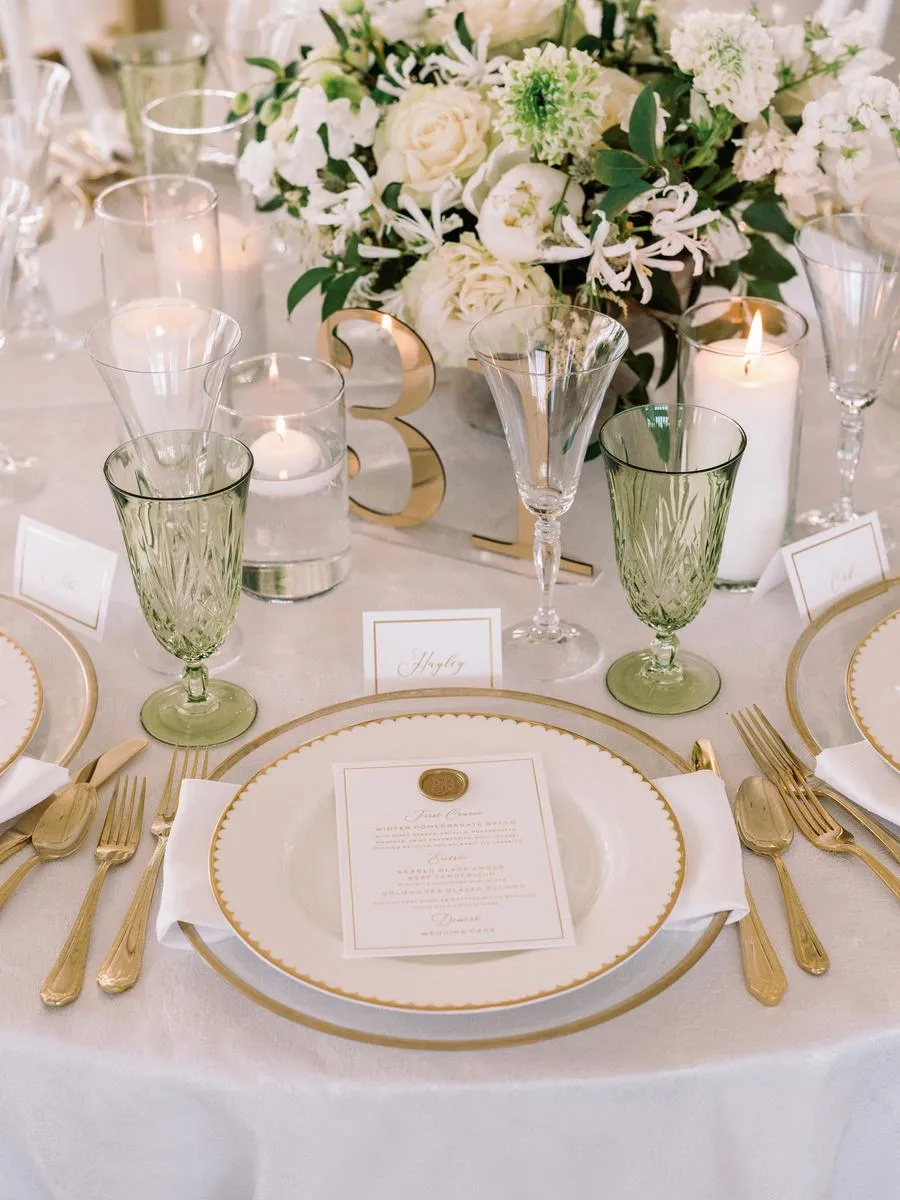 Cozy Elegance in a Winter Wonderland Wedding