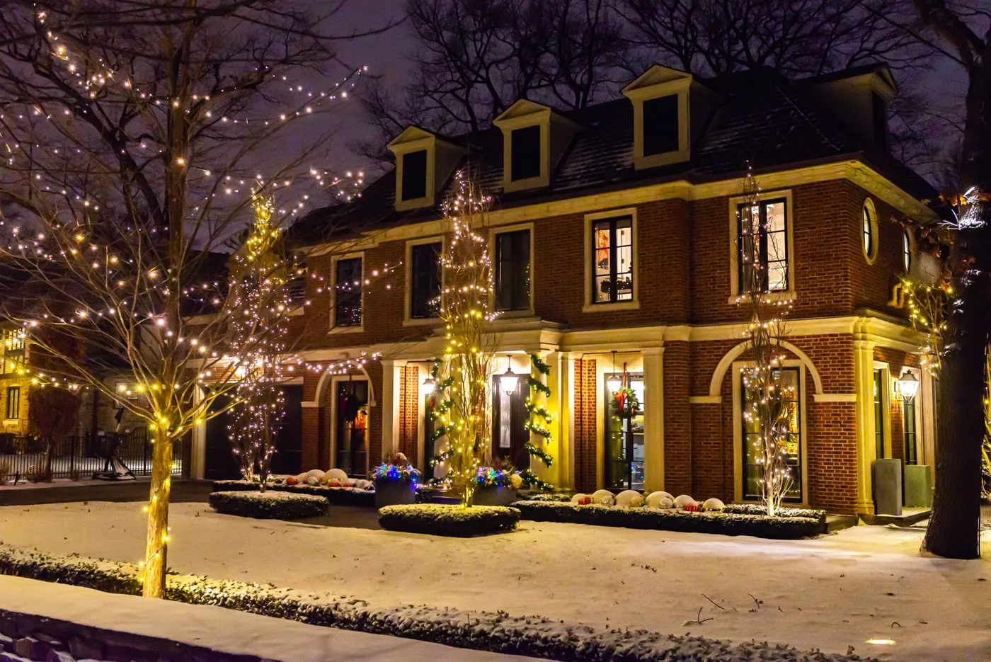 Creative Ways to Use Christmas Lights for Stunning Event & Party Décor -  Daniel Lay Event Services