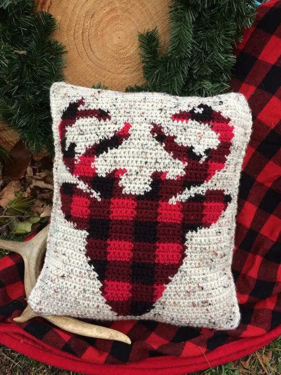 Crochet a Set of Rustic Buffalo Plaid Pillows With Patterns From Donovan Creations - KnitHacker: Where Art & Yarn Hook Up!