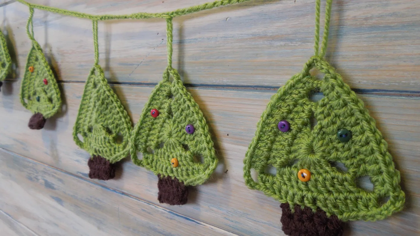 Crochet Christmas Garland Free Patterns