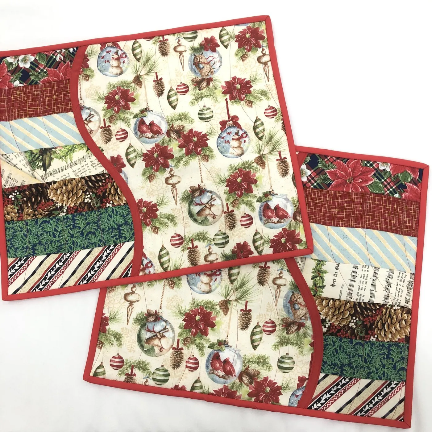 Curvy Christmas Placemats Set (2pcs) - 116841499