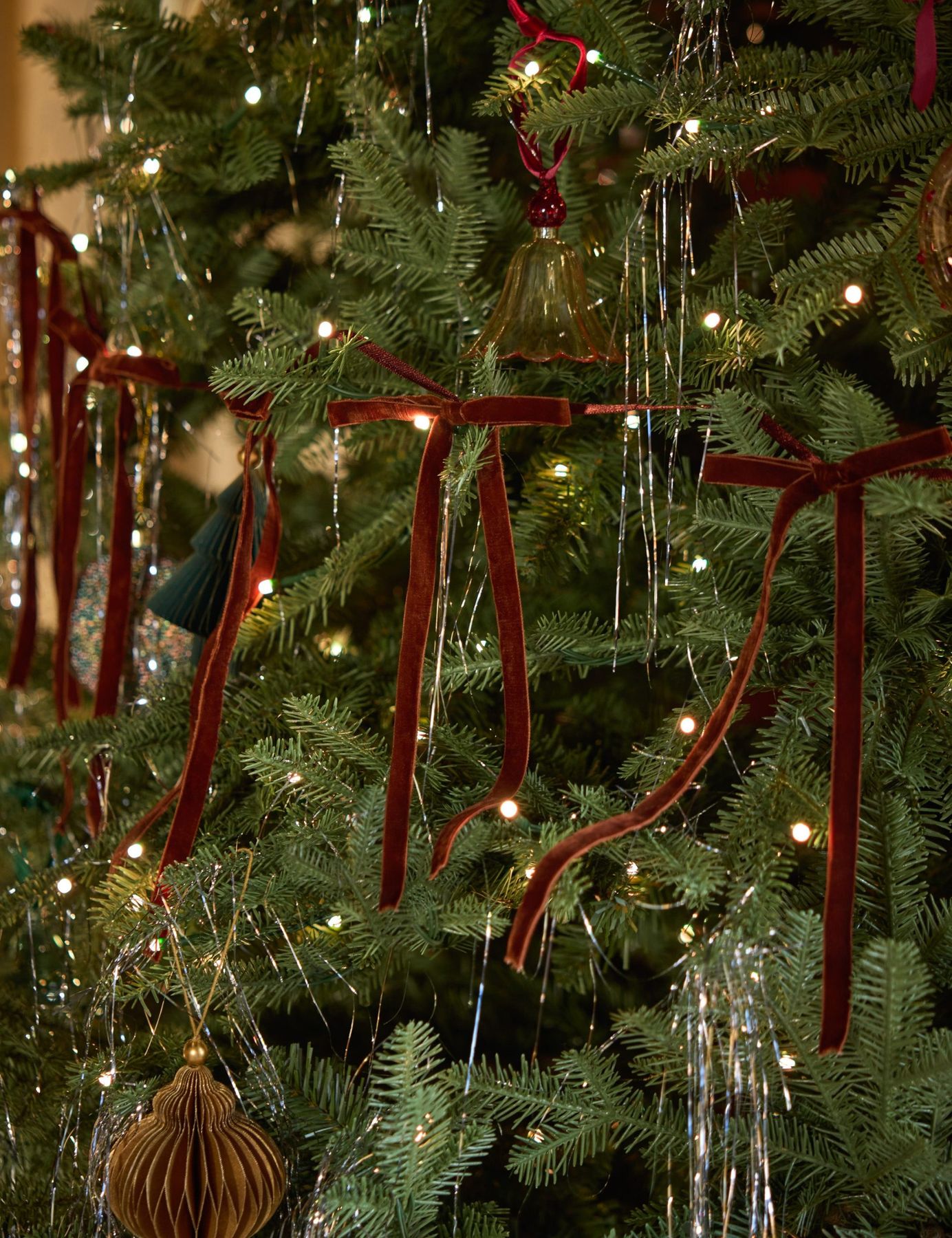 Danita Velvet Bow Garland