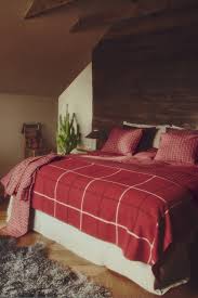 Dark red/plaid Flannel King/Queen Duvet Cover Set at H&M Home | H&M US