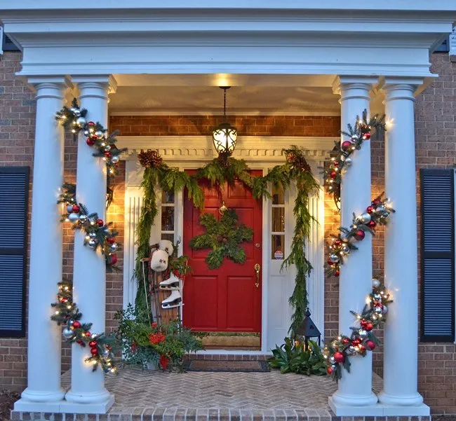 Decorating the Porch with Cedar Garland and a Snowflake Wreath – Between  Naps on the Porch