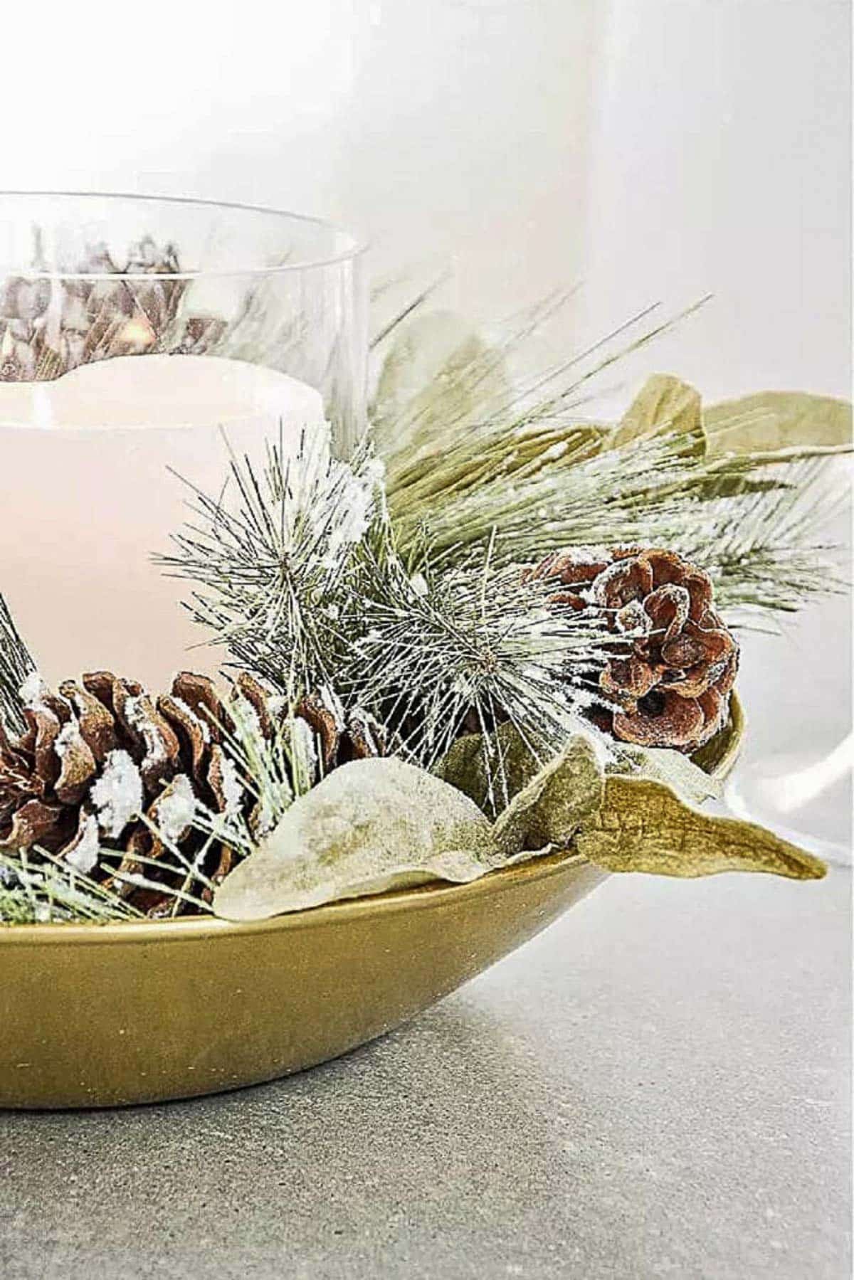 Decorating With Pinecones At Christmas: The Festive Ultimate Guide -  StoneGable