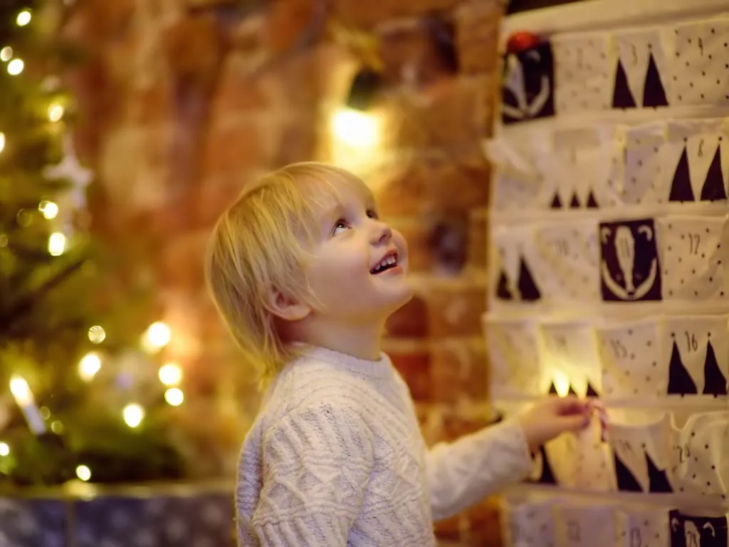 DIY Advent Calendar Craft for Kids - I See Me! Blog