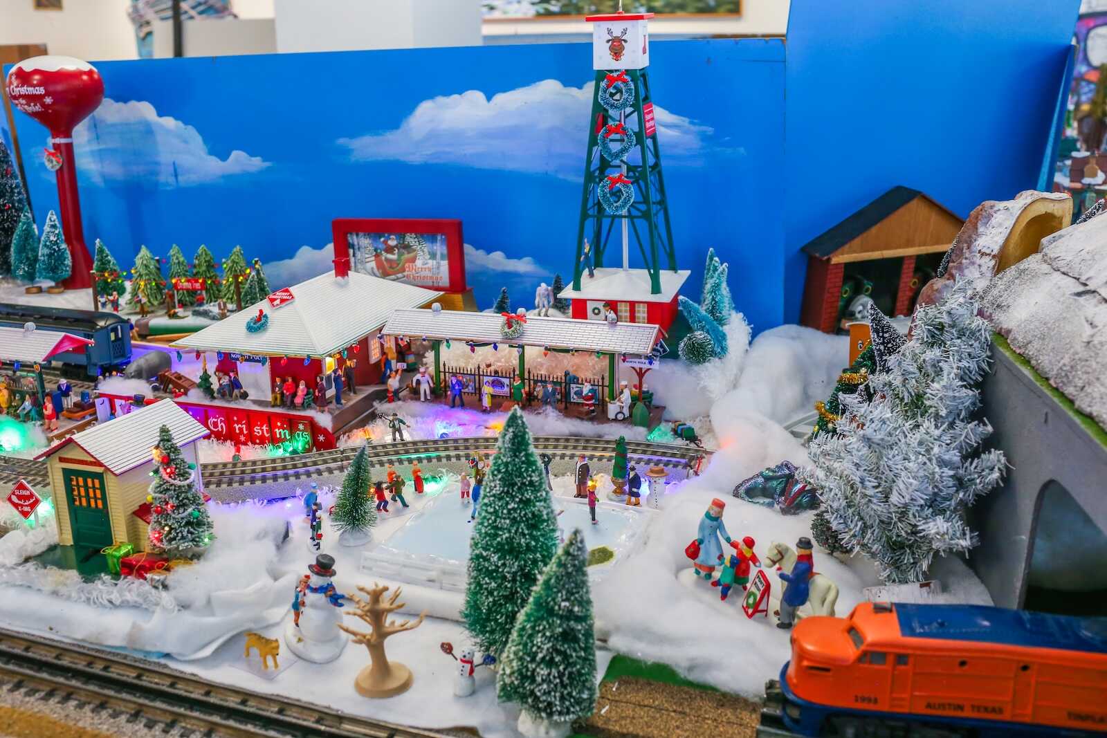 DIY Christmas Train Village Display on a Budget - mommychristmas.com