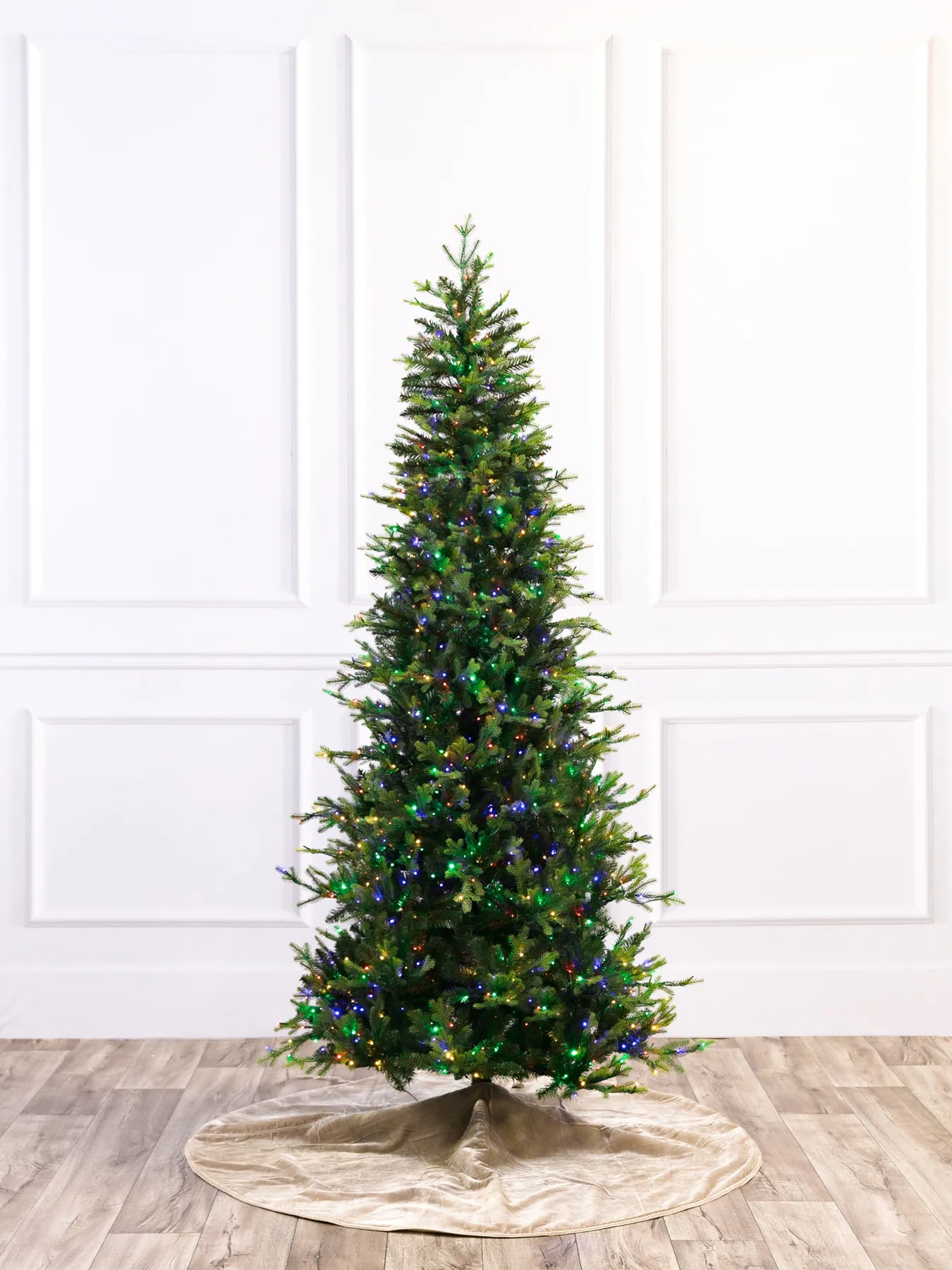 Easton Spruce Christmas Tree with Rice LED – Modern Display