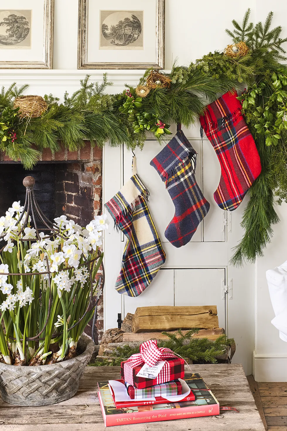 Easy Christmas Decorating Ideas for Your Home! - Better HouseKeeper
