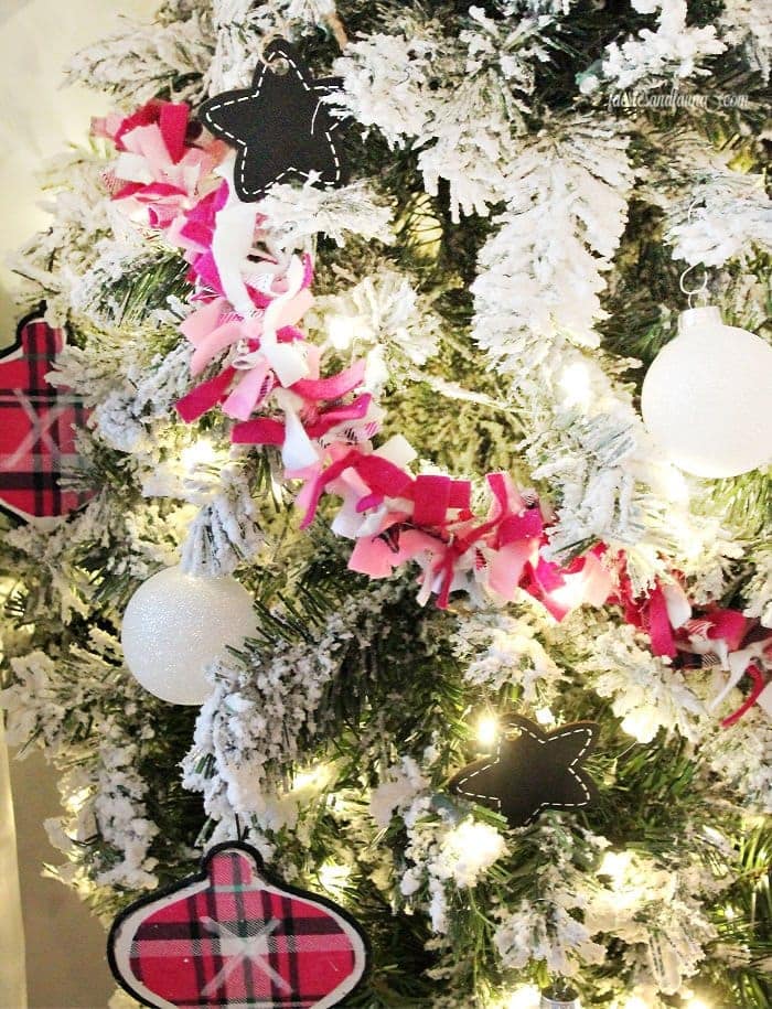 Easy DIY Pink Christmas Garland for a Little Girl's Room