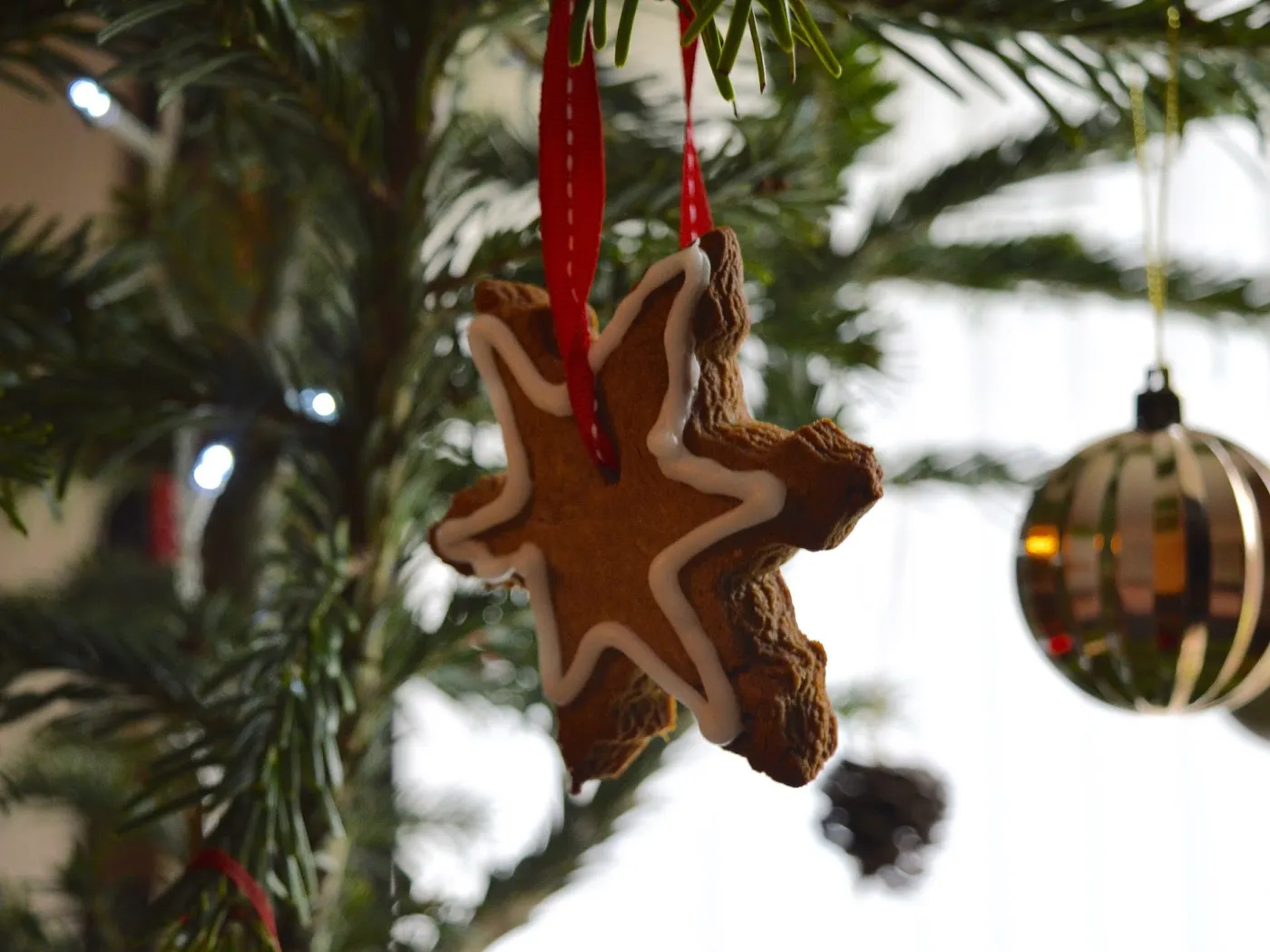 Easy Homemade Gingerbread Christmas Tree Decorations | A Recipe | North East Family Fun