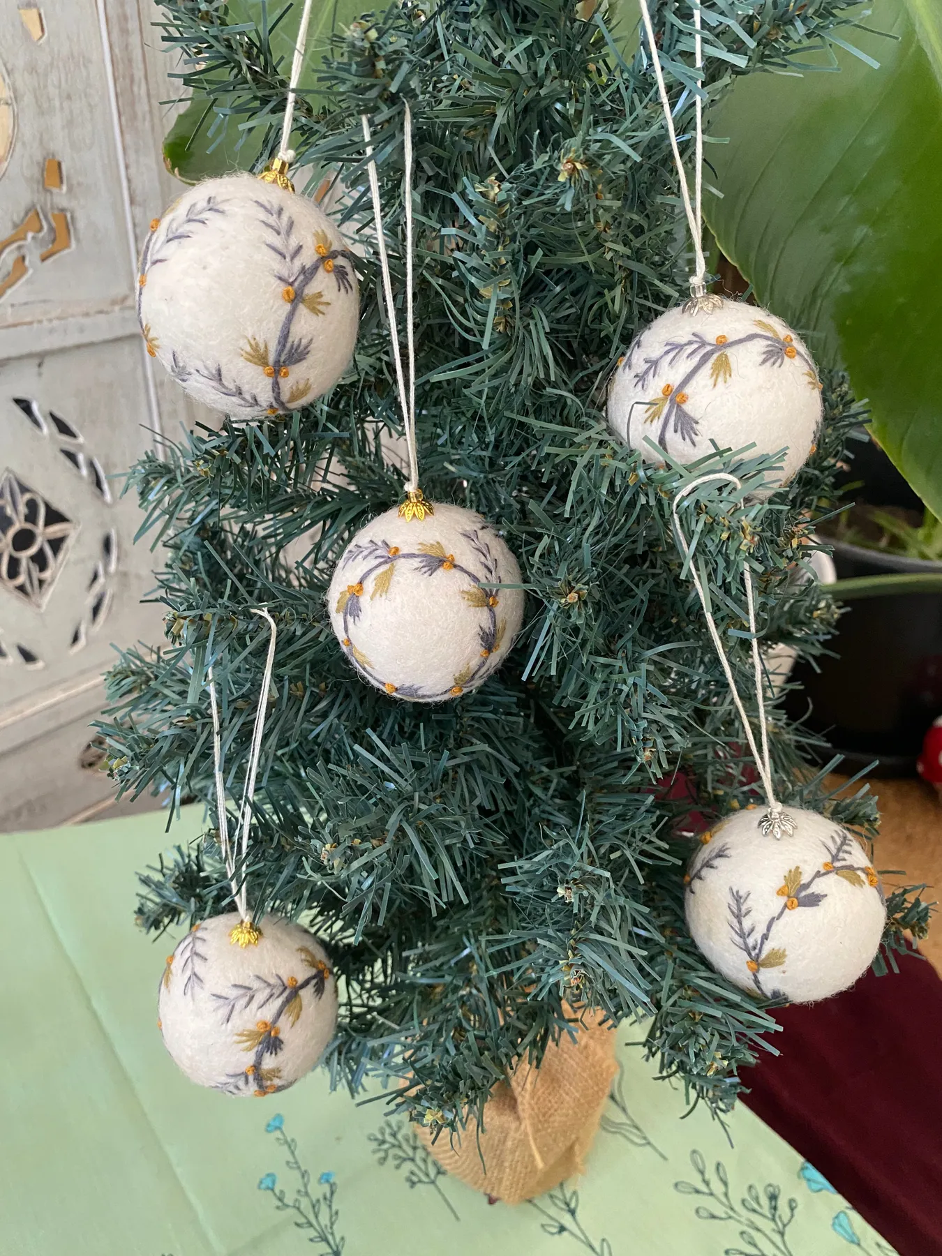 Embroidered Felt Christmas Leaf Ball Ornament – Handcrafted Fair Trade -  Uplift Fair Trade