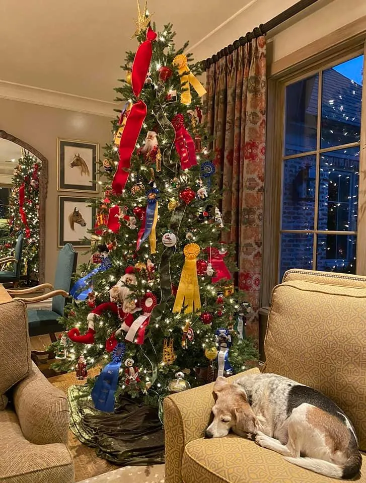 Equestrian Christmas Trees for Horse Lovers - The Plaid Horse Magazine