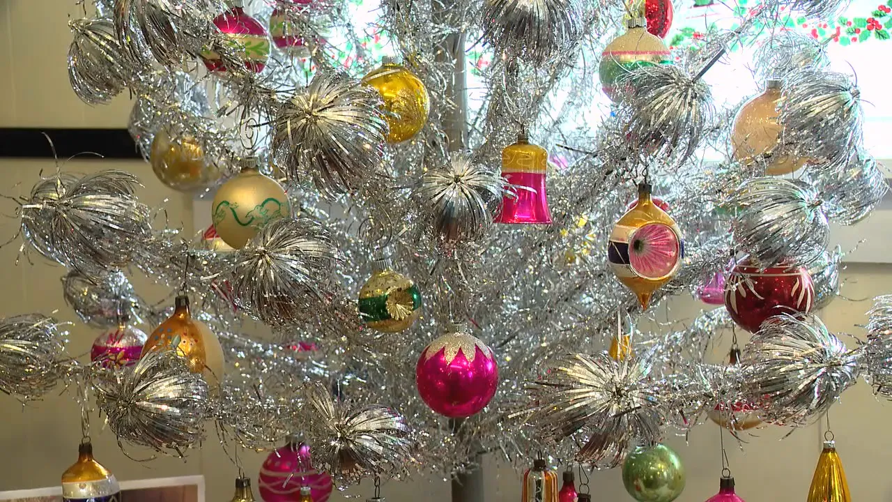 Exhibition of aluminum Christmas trees, popular in '50s and '60s, evokes  memories for many