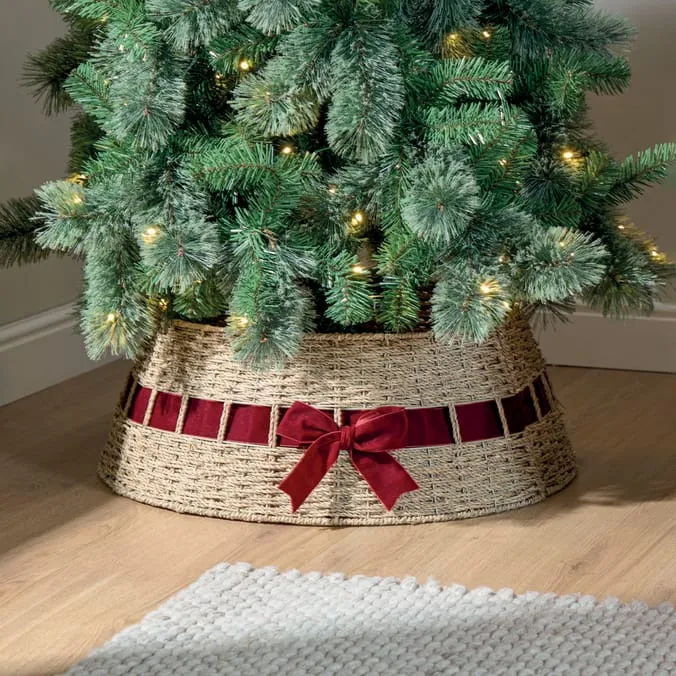 Festive Feeling Wicker Christmas Tree Skirt | Home Bargains
