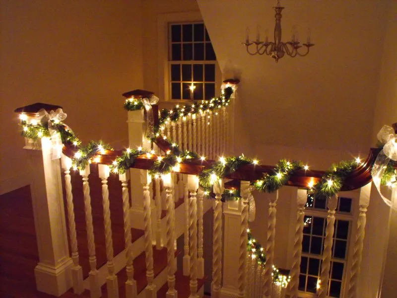 Festive Staircase – Farmer's Daughter
