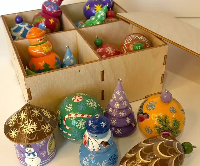 FREE S/H] Russia xmas tree decorations, wooden bauble, handmade,  contemporary interior decor Anastasia Art - handmade - Pinkoi