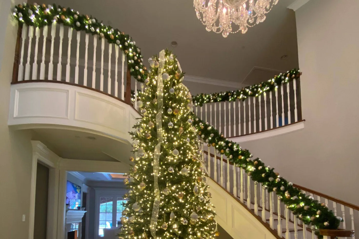 Friendswood Christmas Lighting Installation | Ignite Christmas Lighting