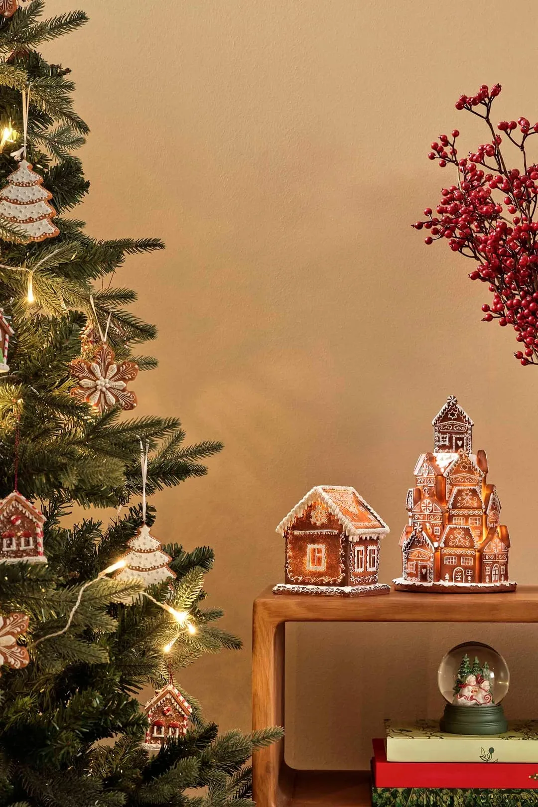 Gingerbred Town Decorative Illuminated Object Price - Paşabahçe