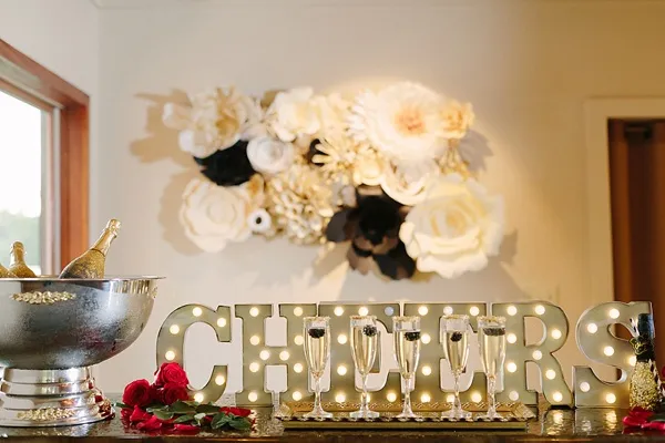 Glamorous New Year's Eve Wedding Inspiration - Creative DIY Wedding Ideas &  Thoughtful Planning Tips | Tidewater and Tulle