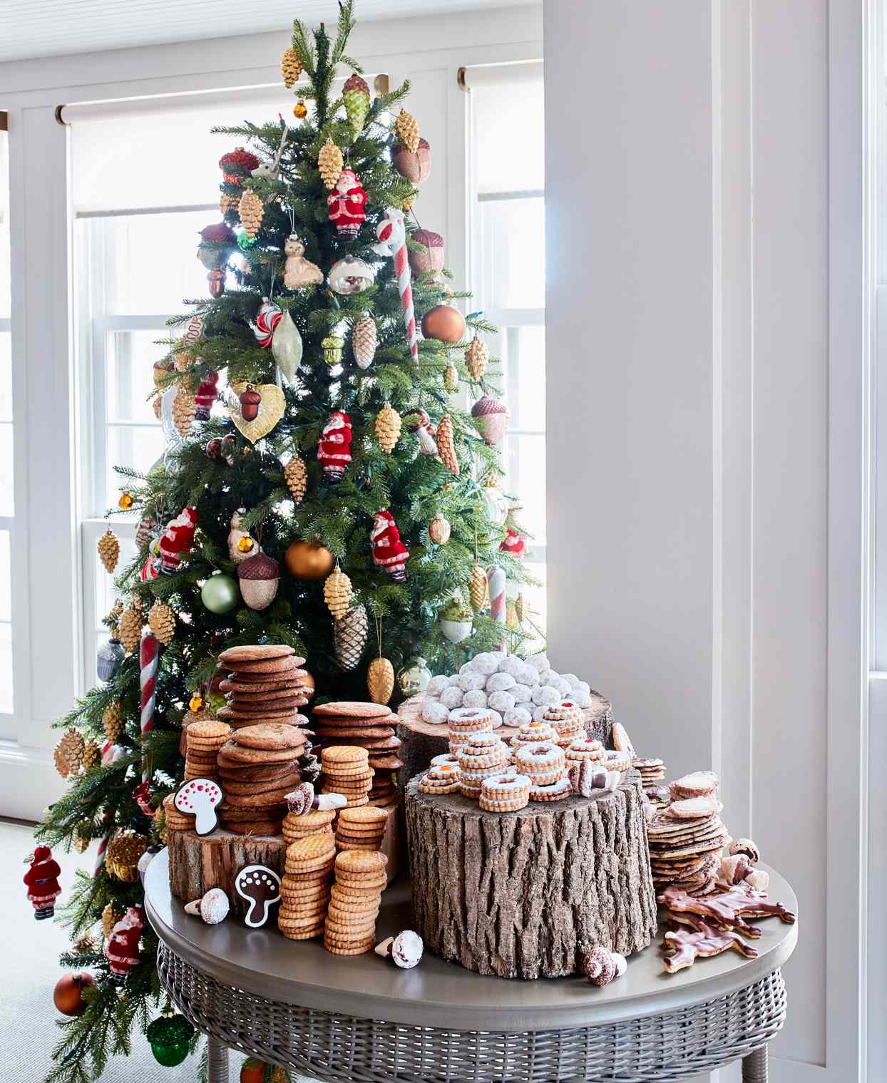 Go Inside Martha Stewart's Famous Holiday Cookie Party