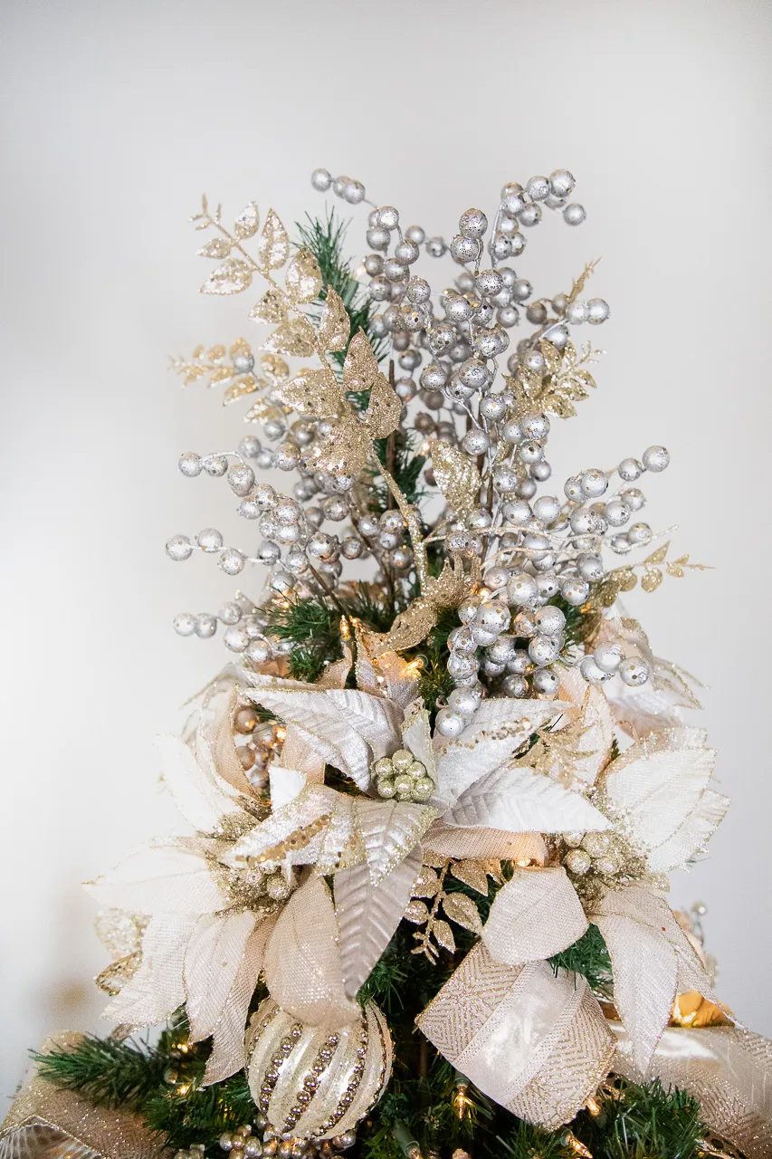 Gorgeous Gold and Silver Christmas Tree Alternatives - Decorator's Warehouse