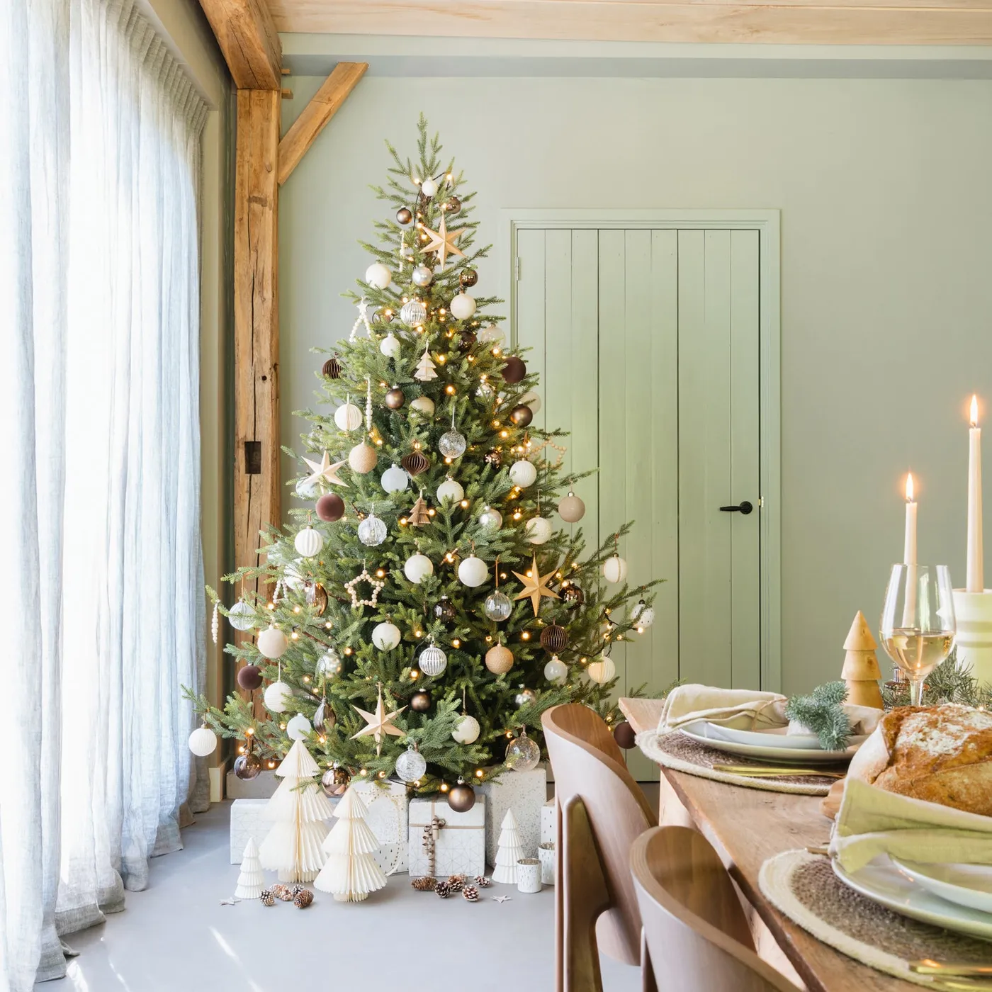 Green artificial Christmas tree Noan 230 cm with frost – PE/PVC