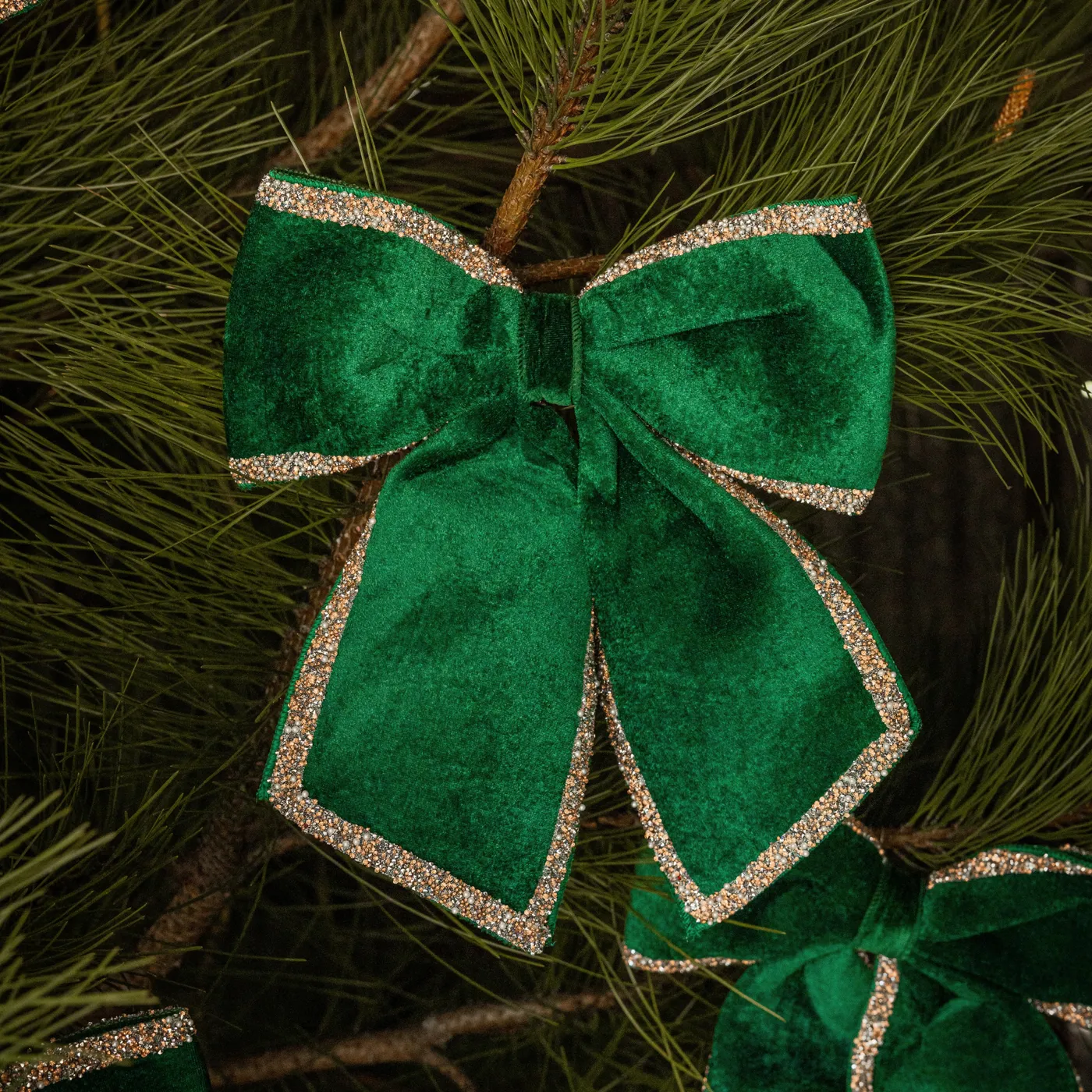 Green Velvet Glitter Trim Bow (Set of 4) | LUXE AND BEAU