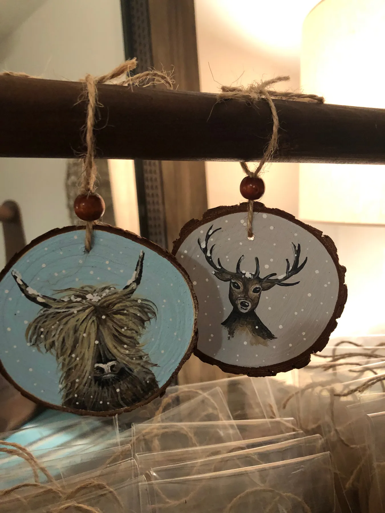 Hand painted wood slice gift tags / tree ornaments – Philippa Hagenow Fine Art