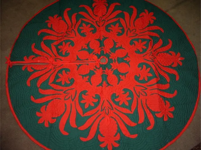Hawaiian Hand Quilted Christmas Tree Skirt. Classic Pine design in Green and Red. Gifts with Aloha...