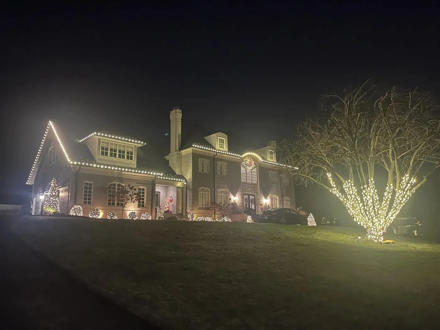 Holiday & Christmas Light Installation in the DMV | LightDMV