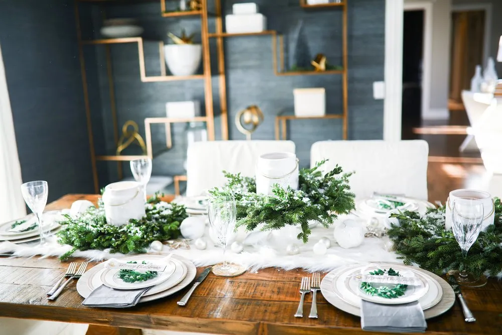 HOLIDAY TABLESCAPE | Living With Landyn