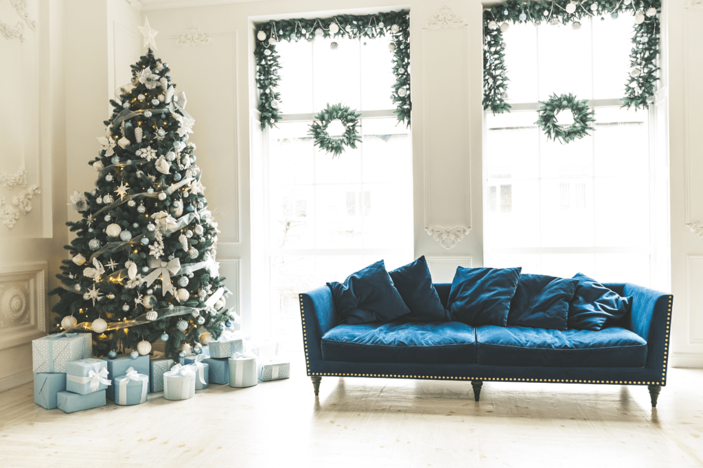 Holiday Window Decorating Ideas for This Christmas