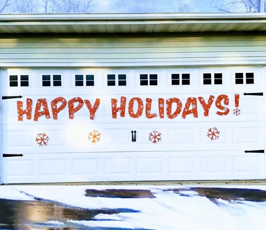 Holiday Yard Greetings in Katy, TX | www.charmingyard.com