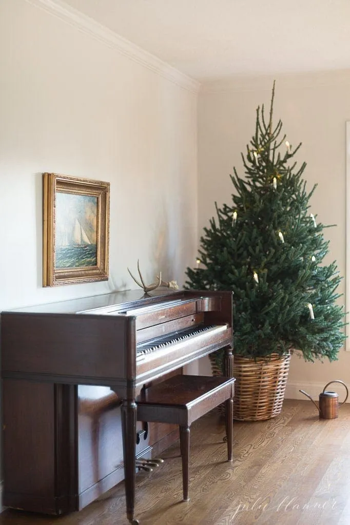 Home for Christmas Using Fresh Garlands
