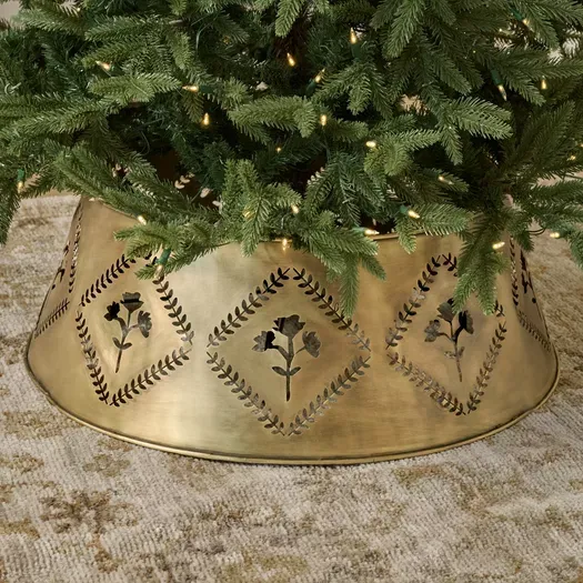 homefinds.w.gc's Christmas Tree Skirts Product Set on LTK