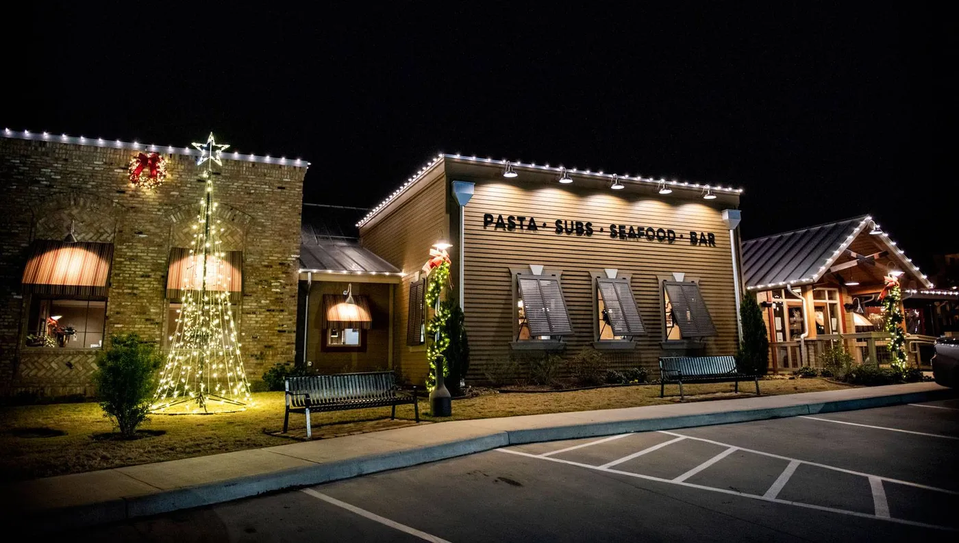 Houston Commercial Exterior Christmas Lighting